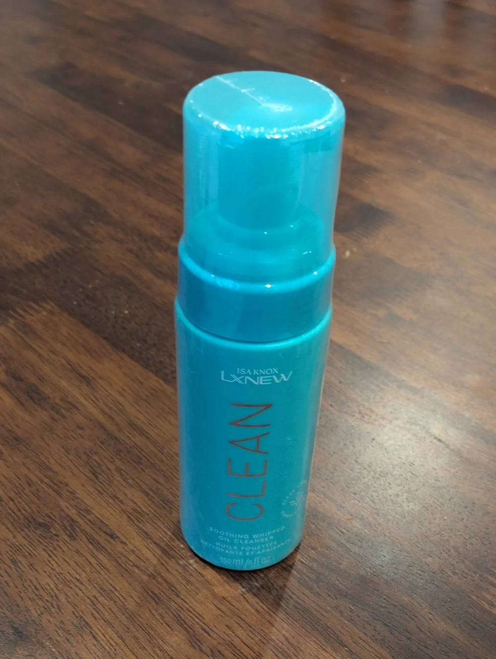 Avon Isa Knox Lxnew CLEAN Foaming Facial Cleanser Soothing Whipped Oil